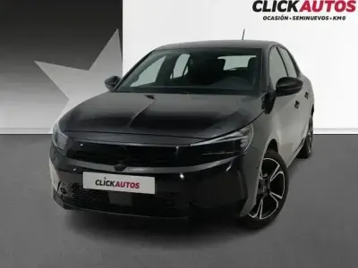 Usado Opel Corsa 110 CV (80 kW) 2025 Negro Utilitario