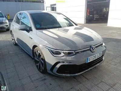 Usado VW Golf VIII Style 150 CV (110 kW) 2022 Gris / plata Berlina
