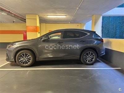 Usado Lexus NX450h+ 306 CV (225 kW) 2025 Gris / plata SUV