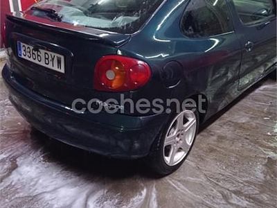 Verde Usado 2002 Renault Mégane Coupé Dynamique Coupe | 1500 € (Precio justo)
