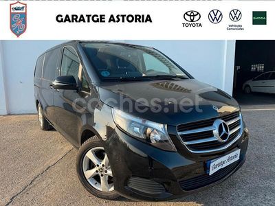Mercedes V220