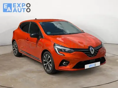 Usado Renault Clio V Techno 140 CV (102 kW) 2023 Naranja Berlina