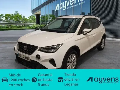 Usado Seat Arona Style 110 CV (80 kW) 2023 Blanco SUV