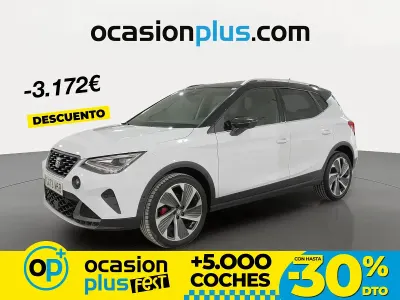 Usado Seat Arona FR 150 CV (110 kW) 2024 Blanco SUV