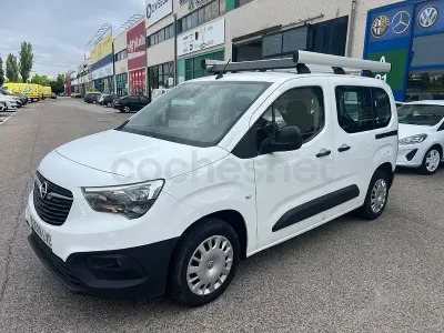 Usado Opel Combo Life Edition 102 CV (75 kW) 2021 Blanco Monovolumen