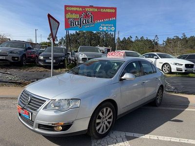 Usado VW Passat Advance 140 CV (102 kW) 2007 Gris / plata Berlina