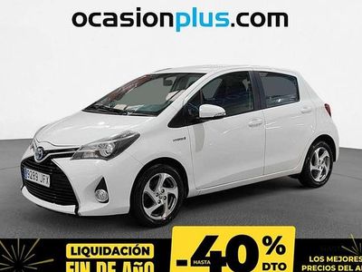 Blanco Usado 2015 Toyota Yaris Hybrid Advance Utilitario | 12.990 € (Un poco caro)