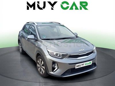 Gris / plata Usado 2023 Kia Stonic SUV | 13.490 € (Precio justo)