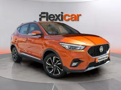 Usado MG ZS Luxury 111 CV (81 kW) 2022 Naranja SUV