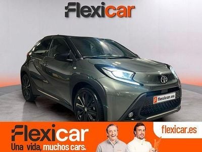 Usado Toyota Aygo 72 CV (52 kW) 2023 Gris Utilitario