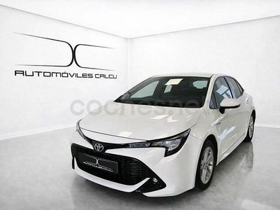 Usado Toyota Corolla Active 122 CV (89 kW) 2022 Blanco Berlina