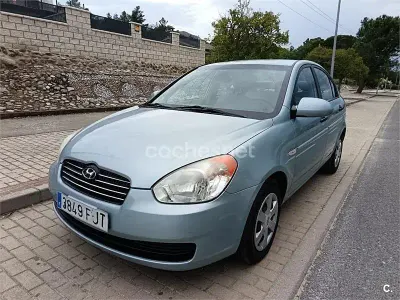 Usado Hyundai Accent 97 CV (71 kW) 2006 Azul Berlina