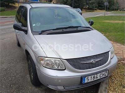 Usado Chrysler Voyager 150 CV (110 kW) 2003 Gris / plata Monovolumen