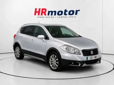 Usado Suzuki SX4 S-Cross GLX 120 CV (88 kW) 2014 Gris SUV