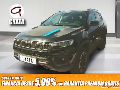 Usado Jeep Compass Trailhawk 241 CV (177 kW) 2022 Negro SUV