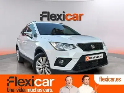 Usado Seat Arona Style 115 CV (84 kW) 2019 Blanco SUV