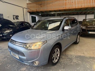 Azul Usado 2016 Mitsubishi Outlander P-HEV SUV | 16.500 € (Un poco caro)