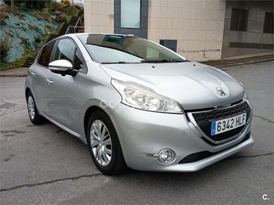 Usado Peugeot 208 Active 92 CV (67 kW) 2012 Gris / plata Utilitario