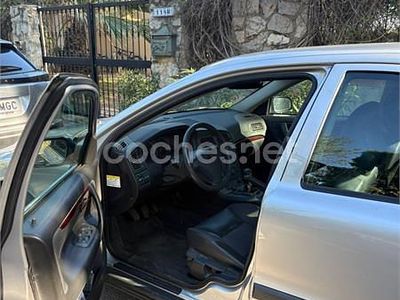 Usado Volvo S60 170 CV (125 kW) 2002 Gris / plata Berlina