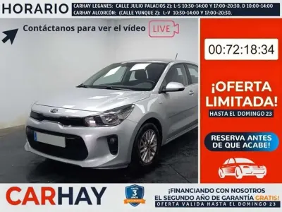 Usado Kia Rio Urban 84 CV (61 kW) 2020 Gris Berlina