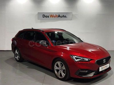 Usado Seat Leon FR 150 CV (110 kW) 2024 Granate Familiar