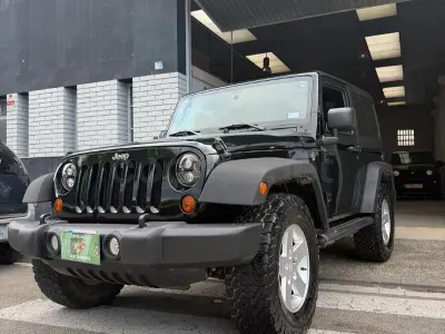 Usado Jeep Wrangler Sahara 284 CV (208 kW) 2015 Verde SUV