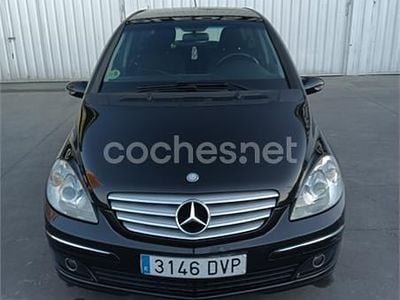 Usado Mercedes B200 140 CV (102 kW) 2006 Negro Monovolumen