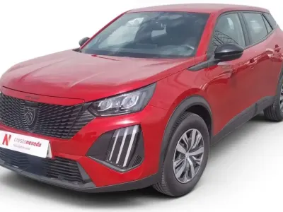 Usado Peugeot 2008 Active 101 CV (74 kW) 2023 Rojo SUV