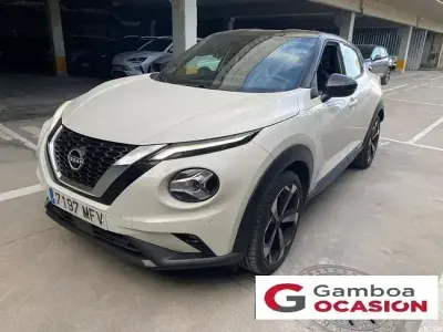 Käytetty Nissan Juke Tekna 114 HP (83 kW) 2023 Valkoinen Katumaasturi