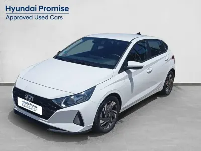 Usado Hyundai i20 101 CV (74 kW) 2022 Blanco Utilitario