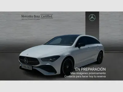 Usado Mercedes CLA220 Shooting Brake 190 CV (139 kW) 2025 Blanco Familiar