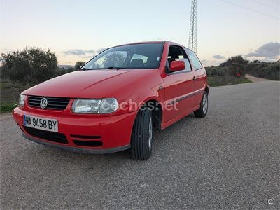 Usado VW Polo Sport 75 CV (55 kW) 1996 Rojo Berlina