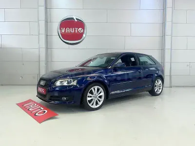 Usado Audi A3 Attraction 140 CV (102 kW) 2012 Azul Utilitario
