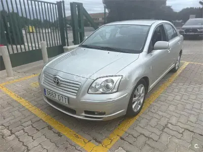 Occasion Toyota Avensis Sol 147 PK (108 kW) 2005 Beige Sedan