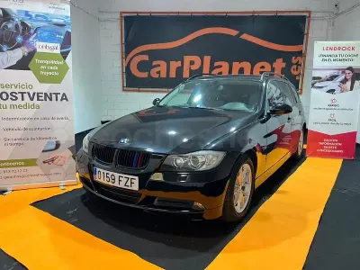 Begagnad BMW 320 170 HK (125 kW) 2008 Svart Kombi