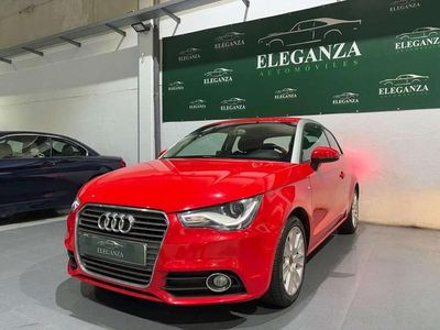 Usado Audi A1 Attraction 90 CV (66 kW) 2012 Rojo Utilitario