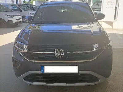 Usado VW T-Cross 116 CV (85 kW) 2025 Gris SUV