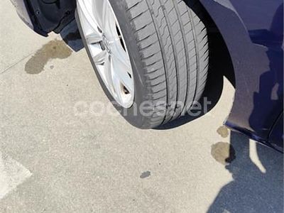 Azul Usado 2017 VW Golf VII Business Familiar | 10.000 € (Caro)