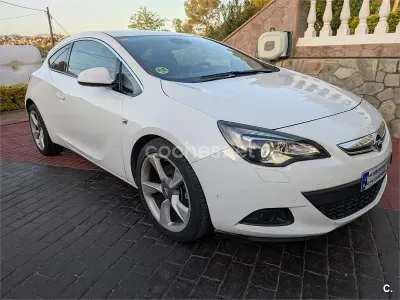 Usado Opel Astra GTC