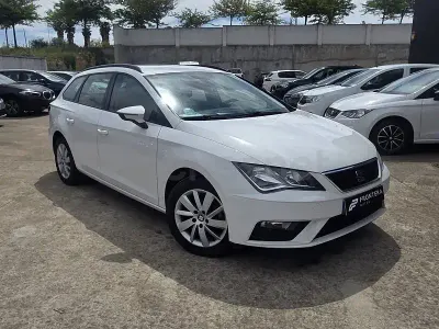 Begagnad Seat Leon Reference 115 HK (84 kW) 2019 Vit Kombi