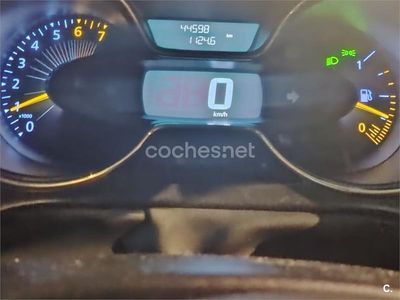 Gris / plata Usado 2015 Renault Captur Zen SUV | 10.900 € (Precio justo)