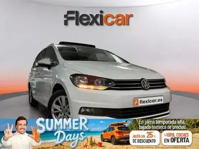 Usado VW Touran Advance 115 CV (84 kW) 2020 Blanco Monovolumen