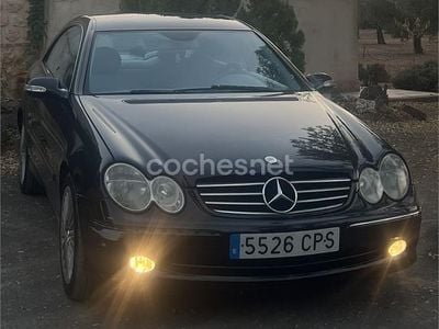 Negro Usado 2003 Mercedes CLK200 Avantgarde Coupe | 4999 € (Precio justo)