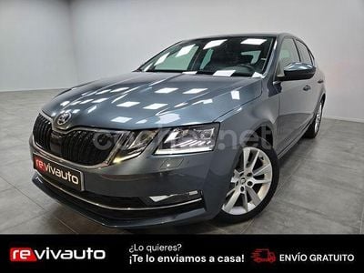 Usado Skoda Octavia Ambition 115 CV (84 kW) 2017 Gris / plata Berlina