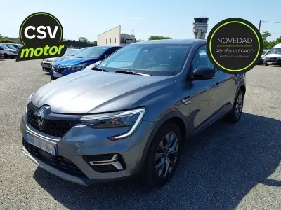 Usado Renault Arkana Techno 140 CV (102 kW) 2024 Gris SUV