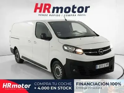 Usado Opel Vivaro 102 CV (75 kW) 2022 Blanco Monovolumen