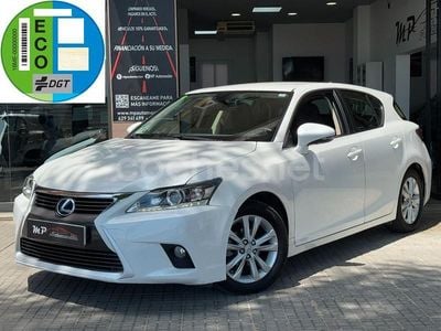 Lexus CT200h