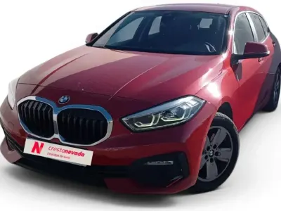 Usado BMW 118 Comfort Edition 136 CV (100 kW) 2023 Rojo