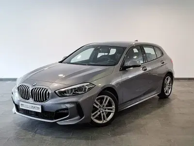 Usado BMW 118 Comfort Edition 150 CV (110 kW) 2024 Gris / plata Utilitario