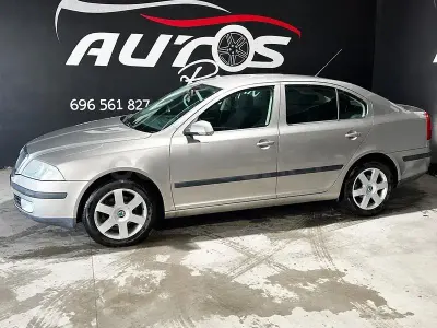 Usado Skoda Octavia 105 CV (77 kW) 2009 Beige Berlina